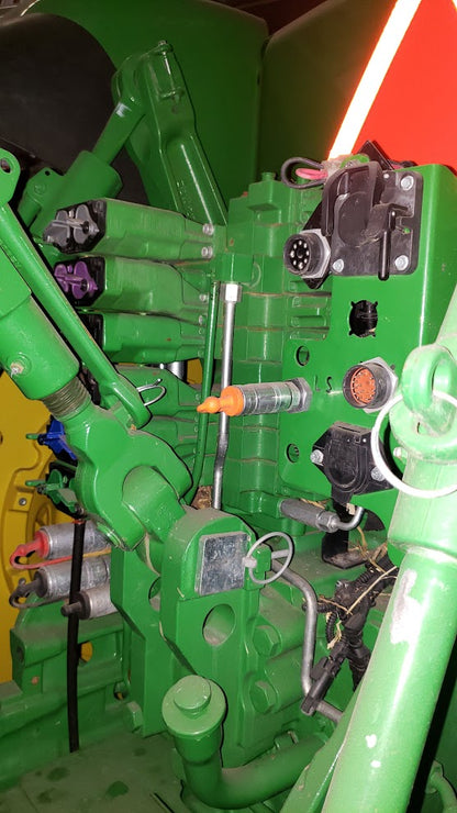 2017 John Deere 8370R