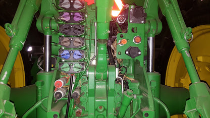 2017 John Deere 8370R