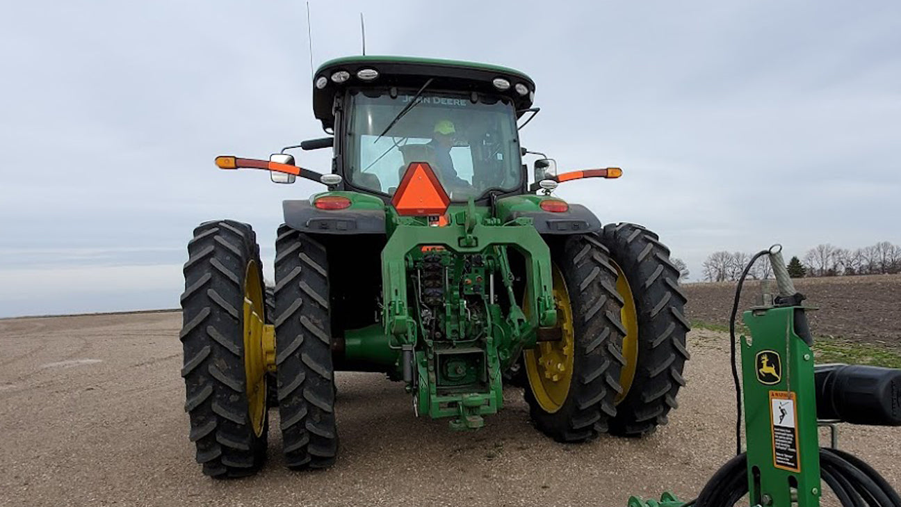 2017 John Deere 8370R