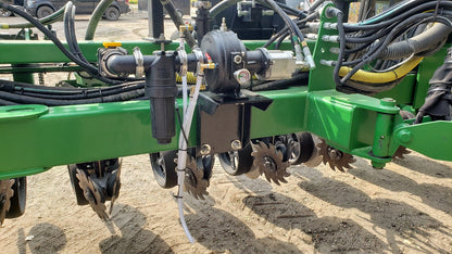 2015 John Deere DB44 ME5 CCS 24R22 Planter