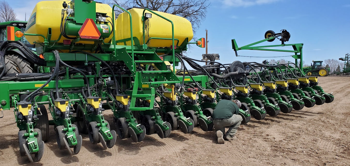 2015 John Deere DB44 ME5 CCS 24R22 Planter
