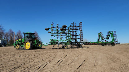 2009 John Deere 2210LL 38.5' Field Cultivator