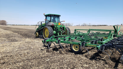 2009 John Deere 2210LL 38.5' Field Cultivator