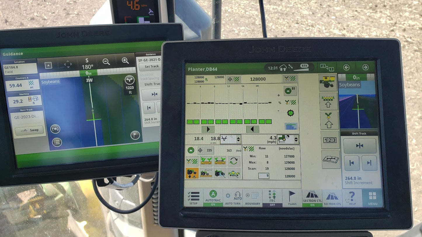 2015 John Deere DB44 ME5 CCS 24R22 Planter