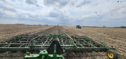 2009 John Deere 2210LL 38.5' Field Cultivator