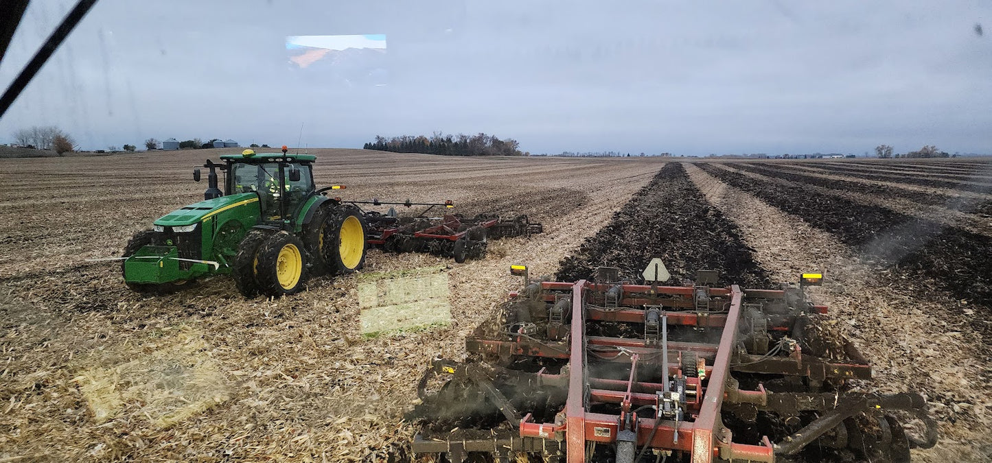 2015 Case-IH 875 14' Disk Ripper