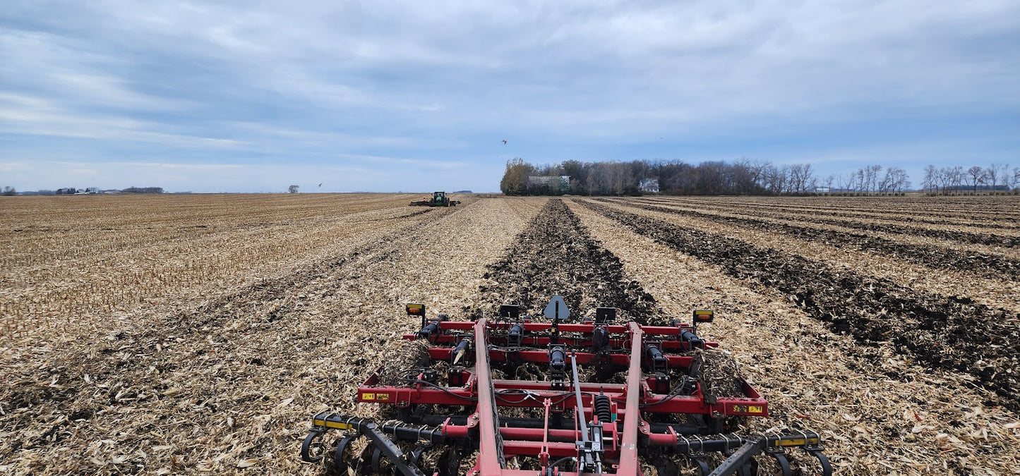 2015 Case-IH 875 14' Disk Ripper