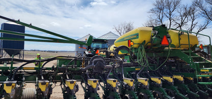 2015 John Deere DB44 ME5 CCS 24R22 Planter