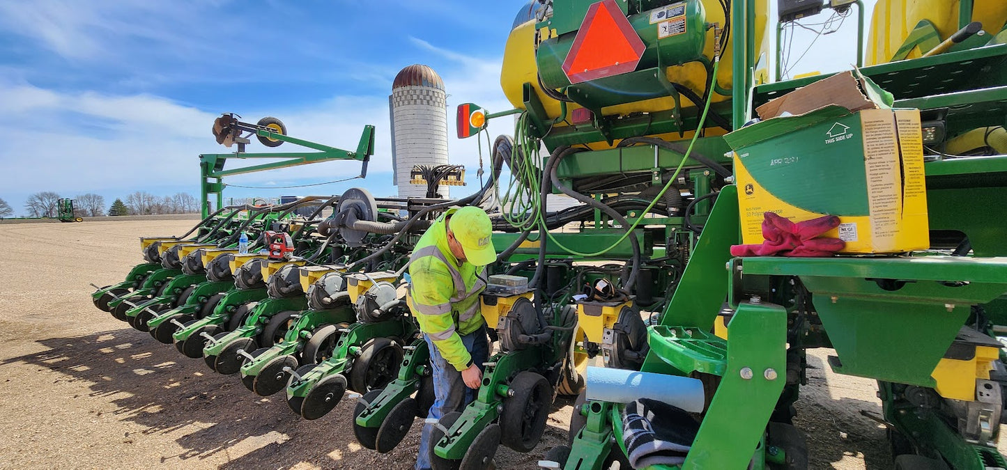 2015 John Deere DB44 ME5 CCS 24R22 Planter