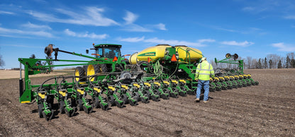 2015 John Deere DB44 ME5 CCS 24R22 Planter
