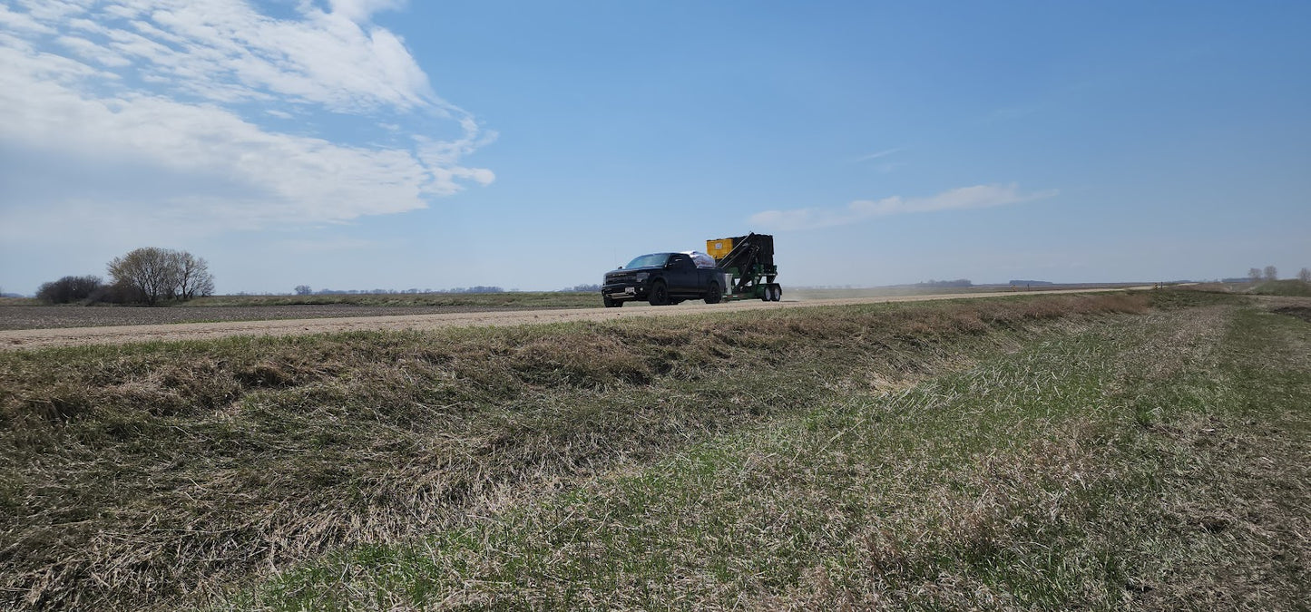 2021 HitchDoc Travis HSC2000 Seed Cart