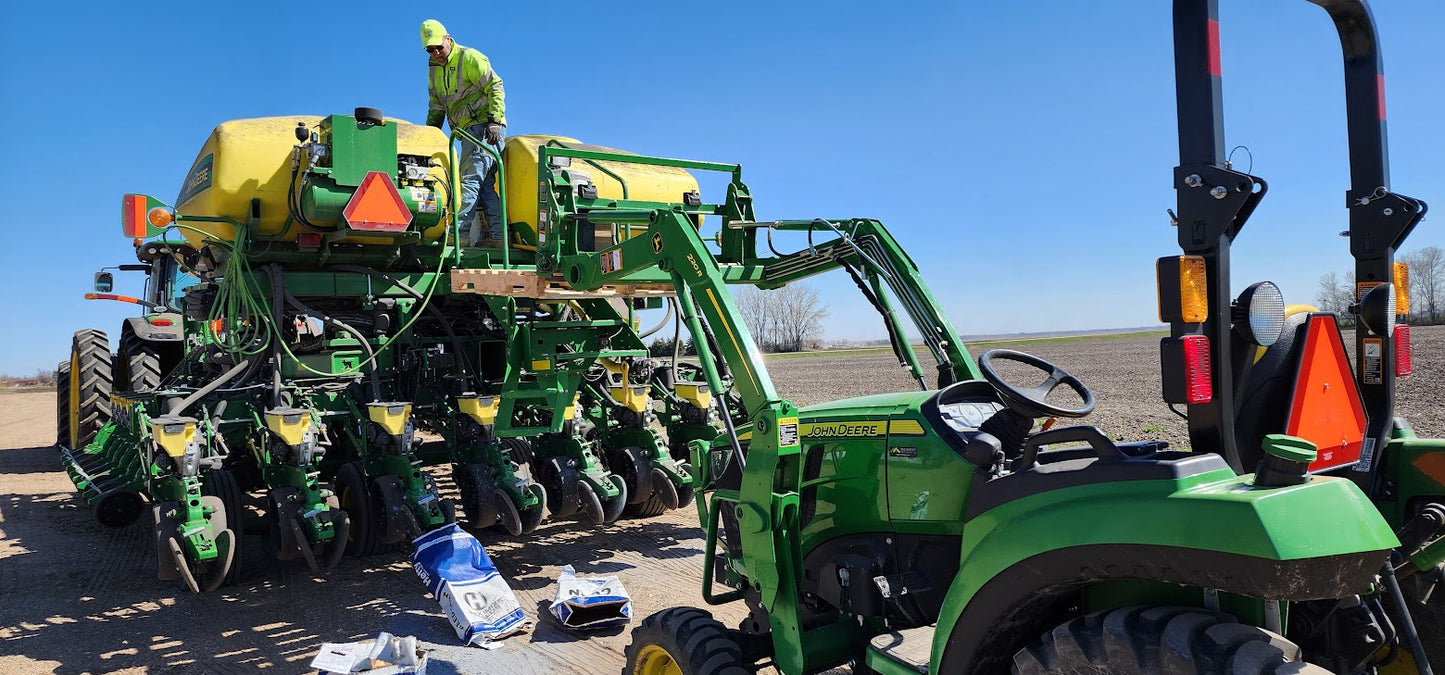 2015 John Deere DB44 ME5 CCS 24R22 Planter