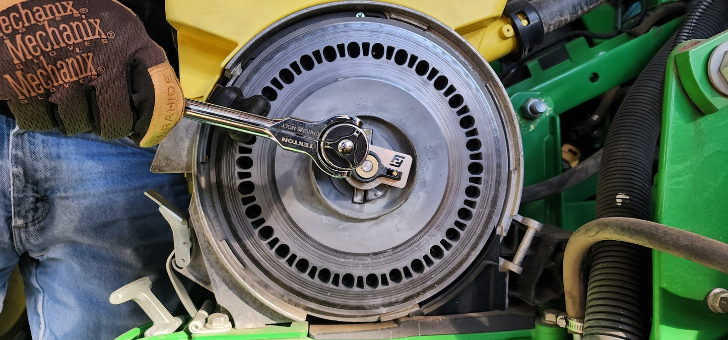 2015 John Deere DB44 ME5 CCS 24R22 Planter