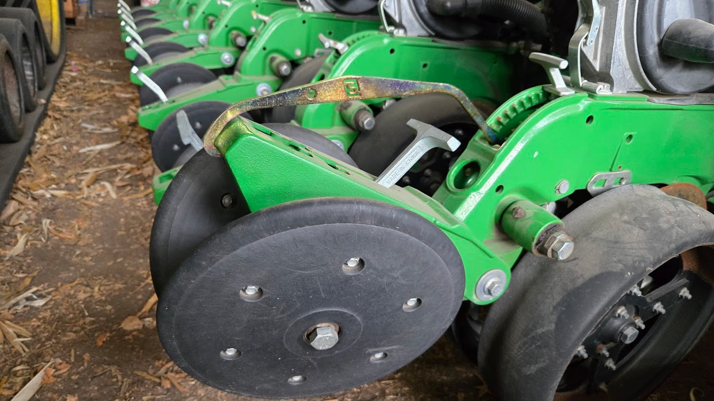 2015 John Deere DB44 ME5 CCS 24R22 Planter
