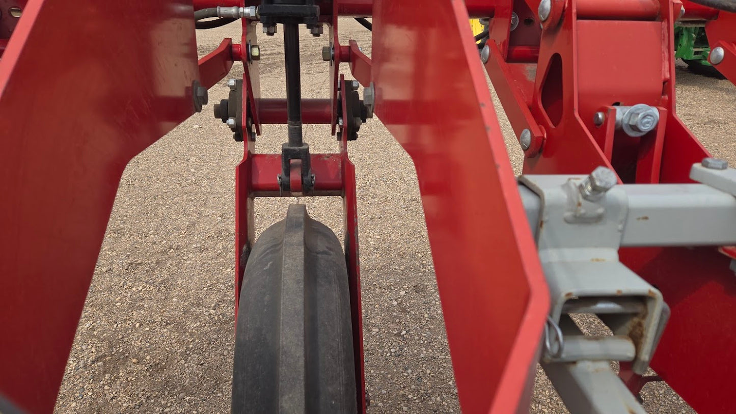 2012 Wil-Rich PT-7722 24R22 Rowcrop Cultivator