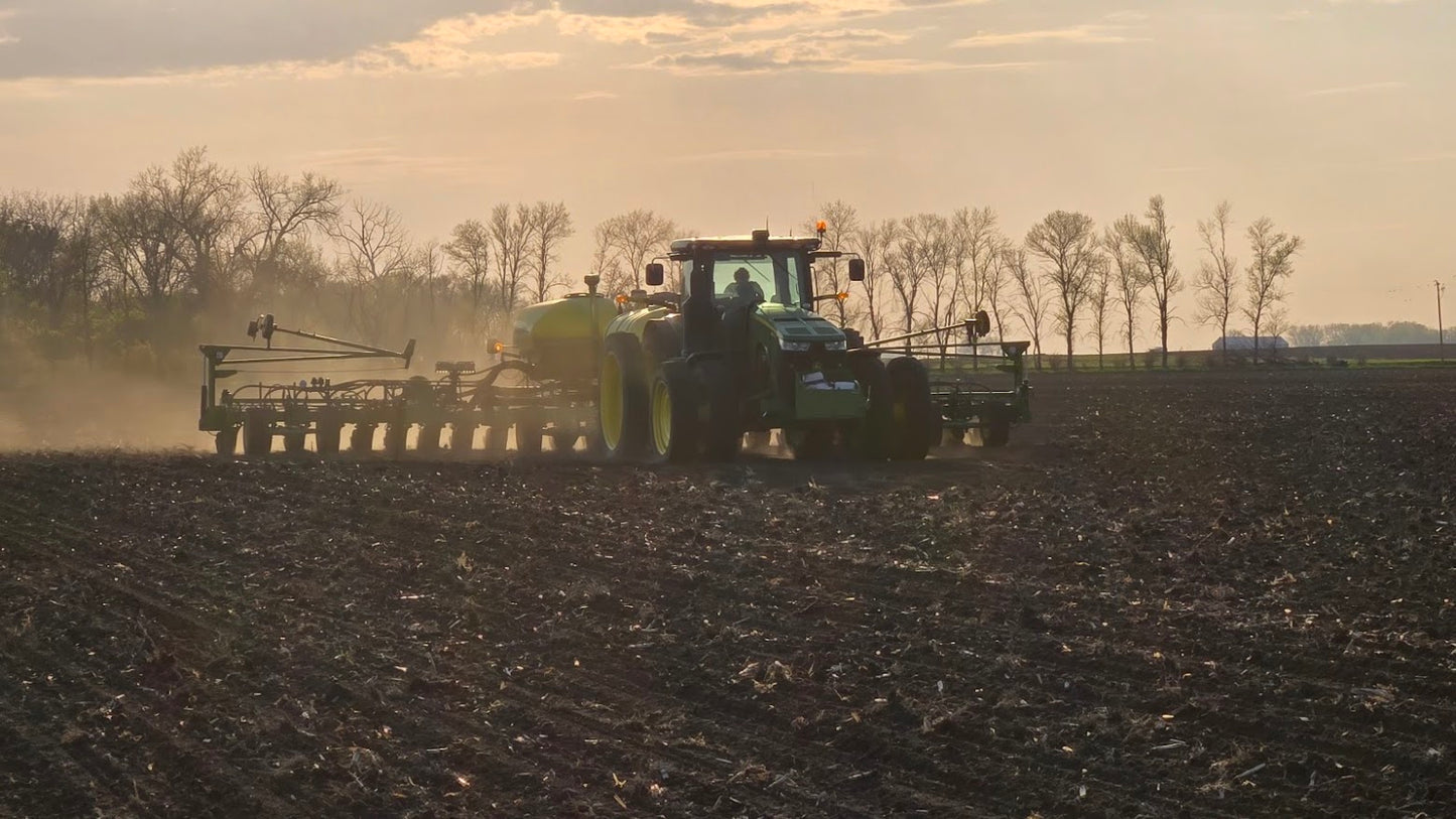 2015 John Deere DB44 ME5 CCS 24R22 Planter