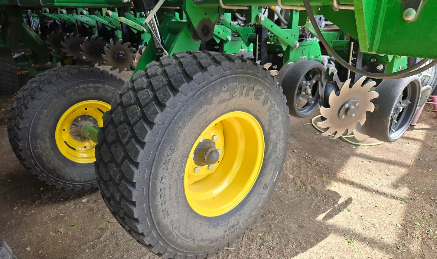 2015 John Deere DB44 ME5 CCS 24R22 Planter