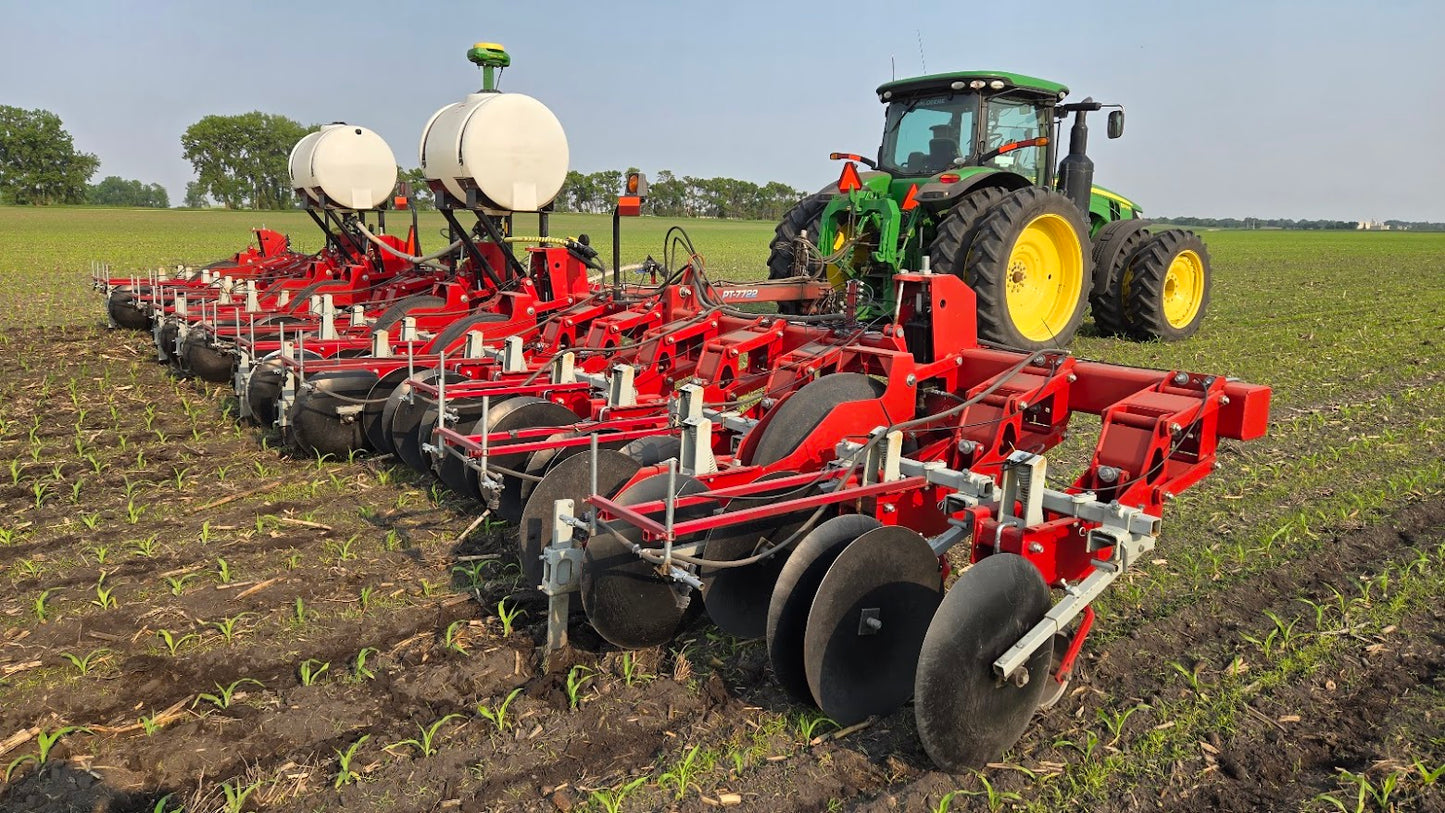 2017 John Deere 8370R