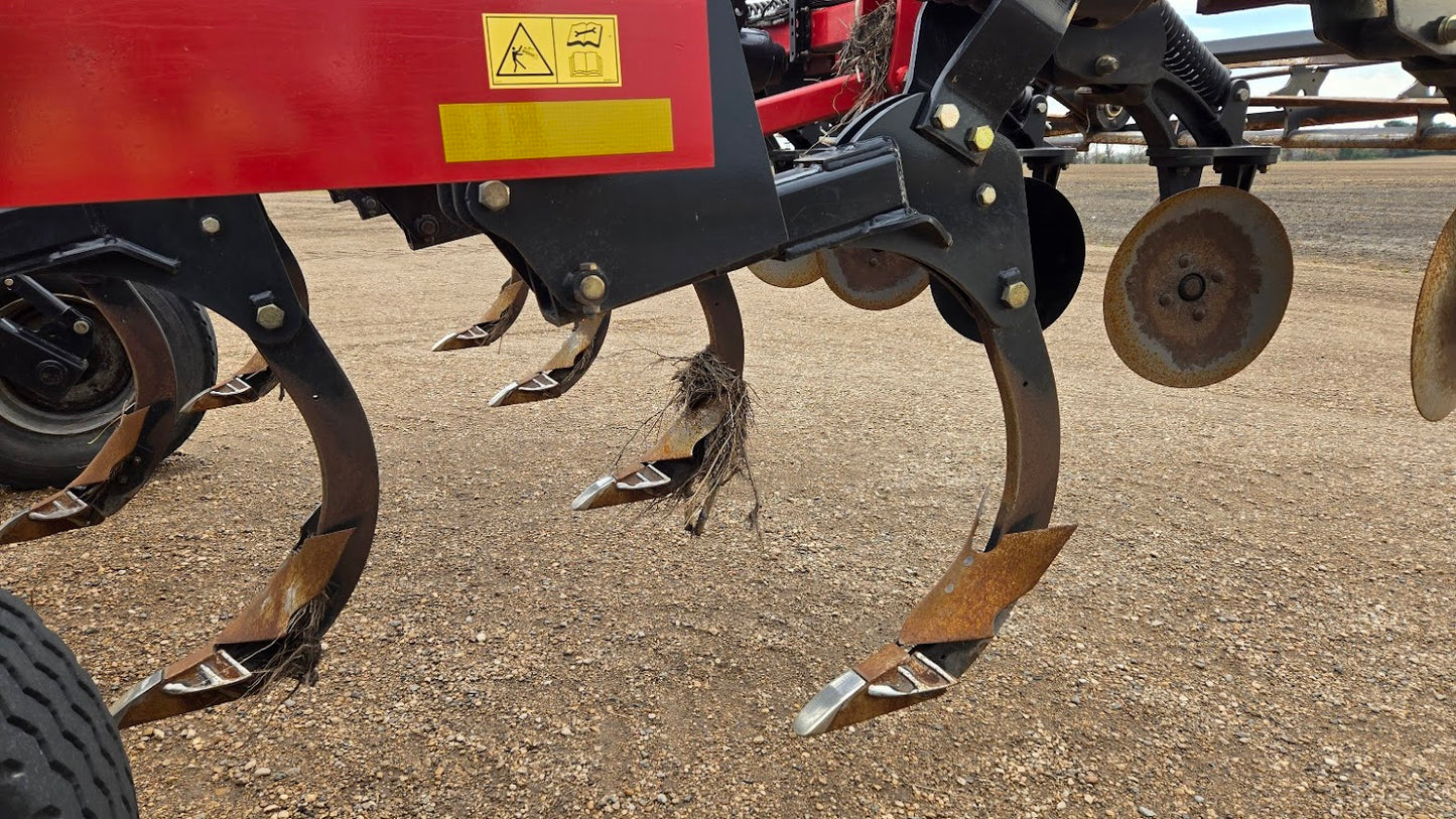 2015 Case-IH 875 14' Disk Ripper