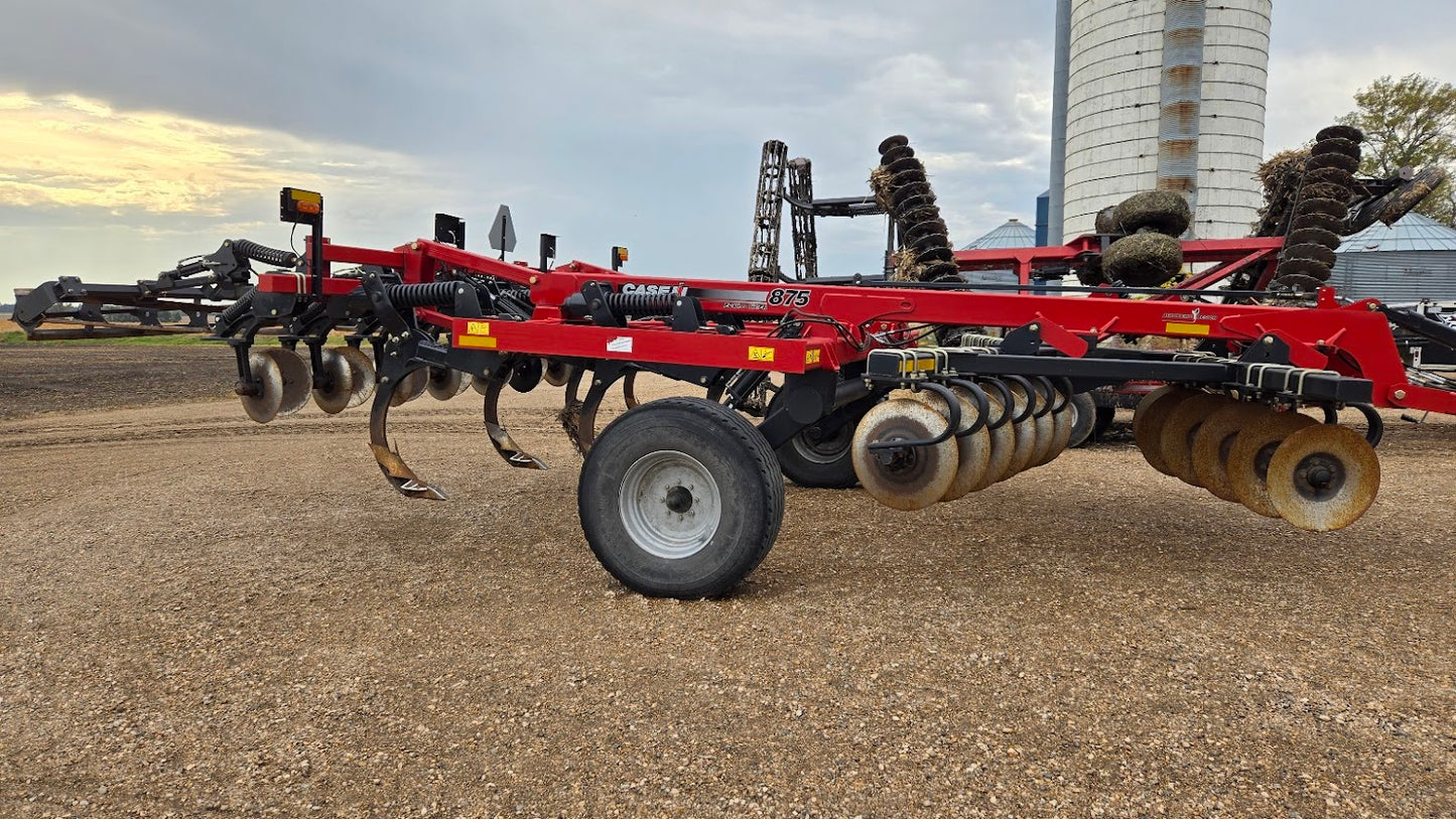 2015 Case-IH 875 14' Disk Ripper