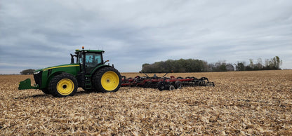 2017 John Deere 8370R